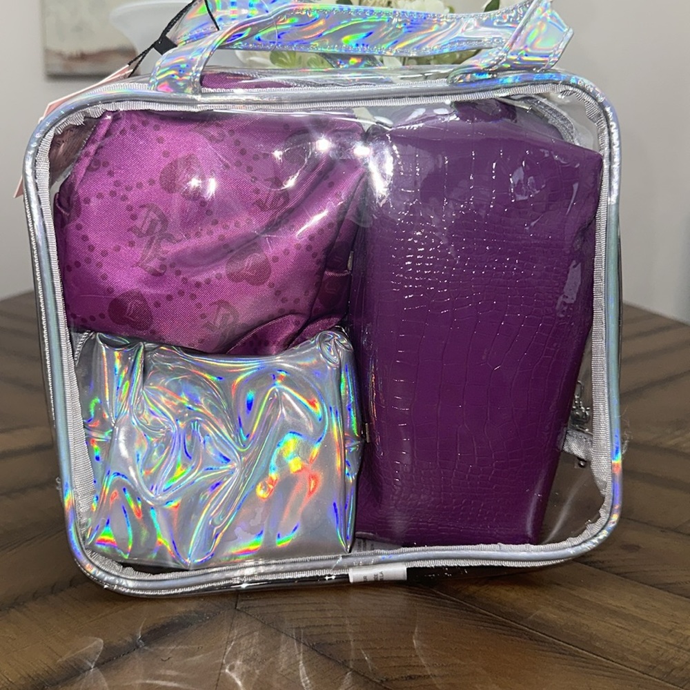 Stunny purple and silver juicy couture 4 piece makeup case 💜🩶💜 - Picture 2 of 2